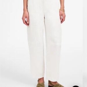 Pull-On Barrel Pants in 100% Linen